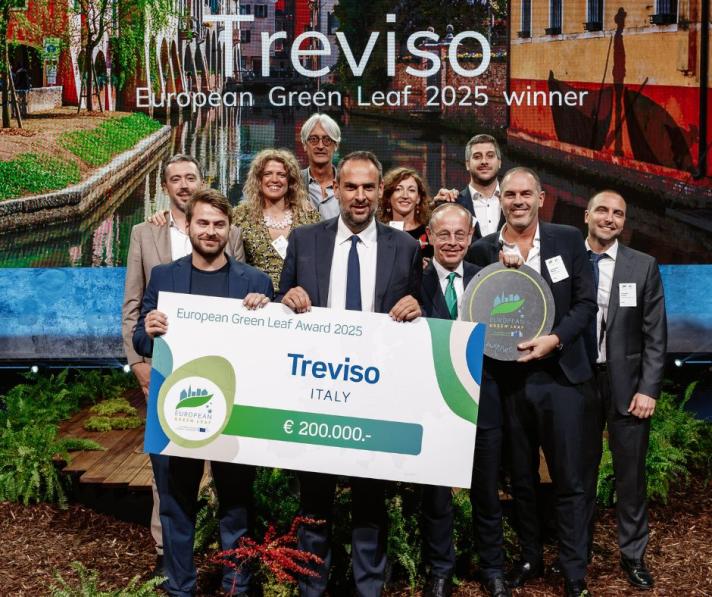 Treviso's team after winning the 2025 EU Green Capital title - Group picture